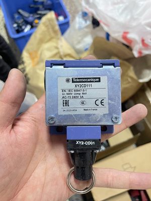 施耐德XY2-CD111全新正品拉绳开关 议价