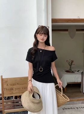 春夏新款斜领露肩短袖T恤女不规则褶皱收腰显瘦上衣2669