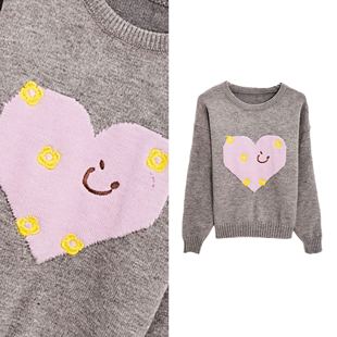 宽松软糯毛衣1221 爱心笑脸提花圆领针织衫 玉米专享