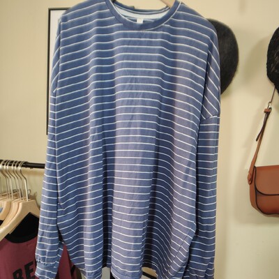 2026实体小店网红潮品设计大版卫衣T裙男女同款情侣款森系百搭款