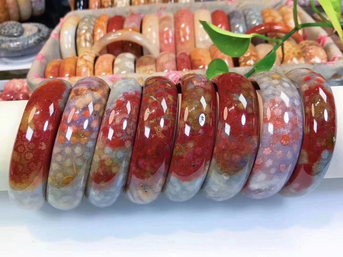 一博珊福精品天然珊瑚玉冰彩小彩手镯