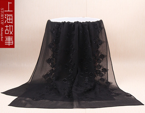 上海故事高档真丝丝巾桑蚕o丝冬季女士长款围巾春秋款黑色绣花巾