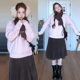 粉色针织毛衣连衣裙子女秋冬季2025新款内搭打底穿搭一整套装长裙