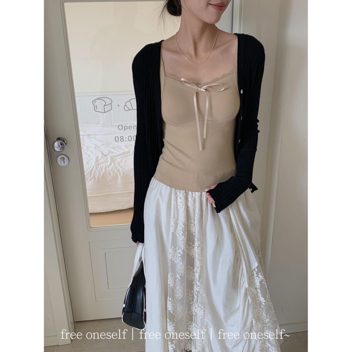 女士文胸-蕾丝吊带背心女春夏季新款大码内搭法式别致小上衣针织