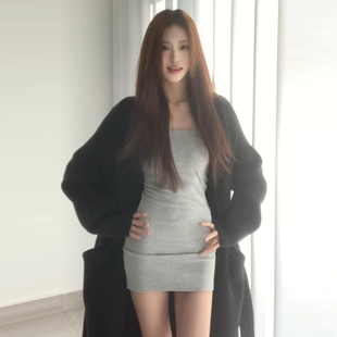 巨好看针织连衣裙子女秋冬2026新款内搭包臀裙高级感穿搭一整套装