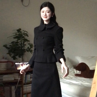 千金气质收腰短款夹棉毛呢子外套女冬半身短裙两件套装小个子