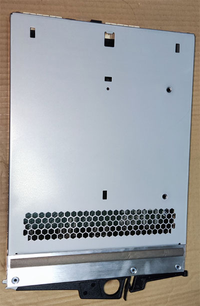 全新 IBM V7000 2076-24 2076-12  212  85Y5850 00AR041 控制器