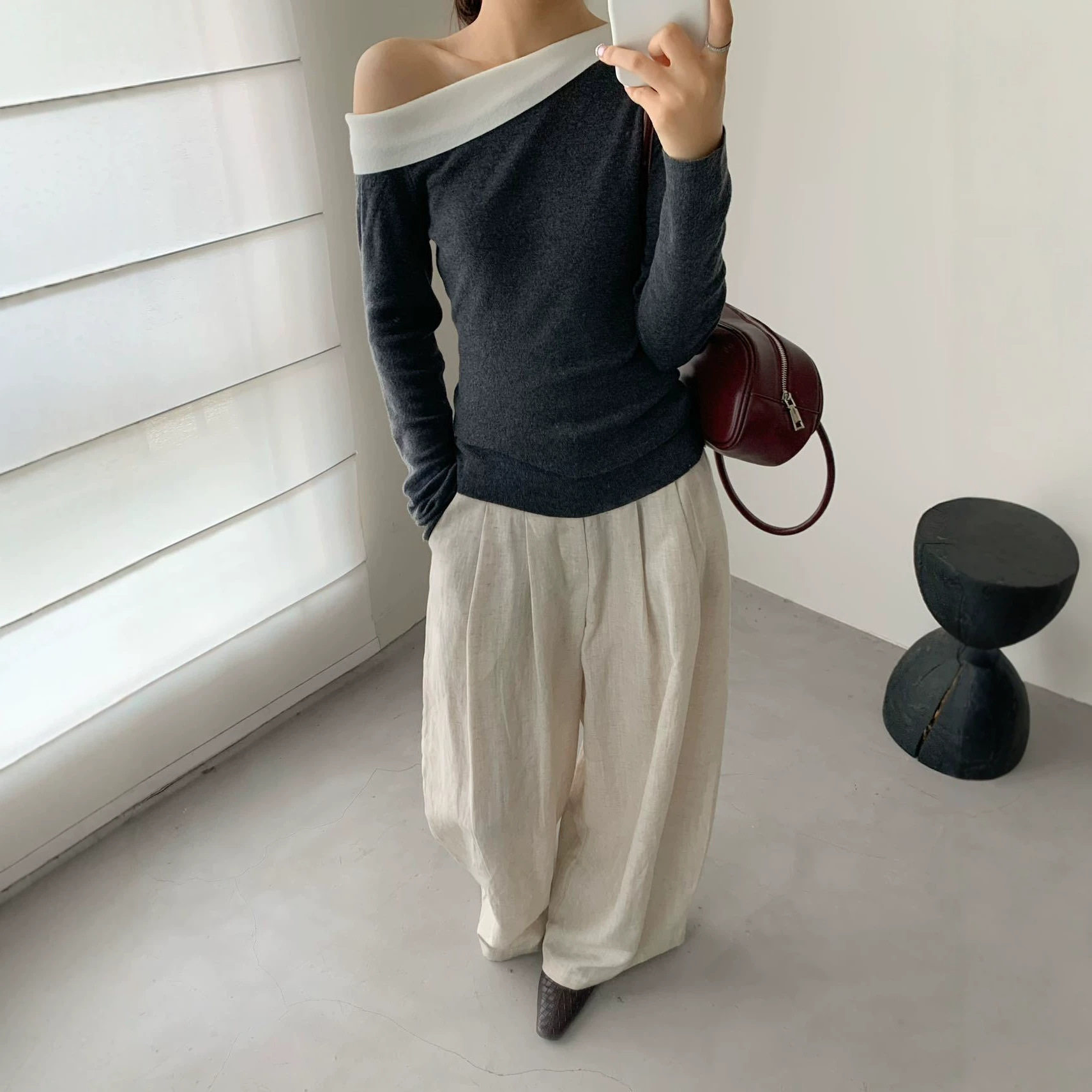 设计感假两件长袖T恤女早秋新款针织衫修身显瘦小衫露肩斜领上衣