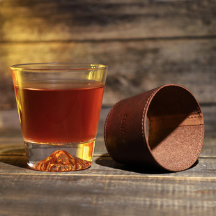 contacts family疯马皮杯套防热创意旅行携带式简易酒杯皮套现货