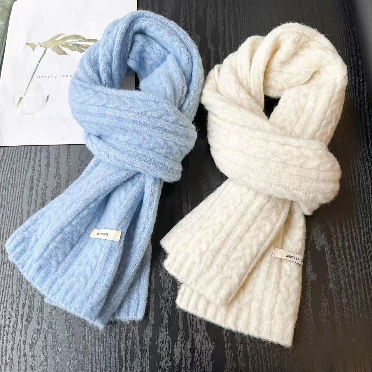 显白冰蓝色韩系ins软糯麻花纹针织围巾冬季男女学生百搭围脖护颈