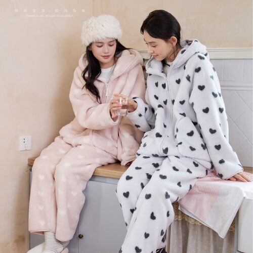 珂希卡珊瑚绒睡衣女连帽拉链套装