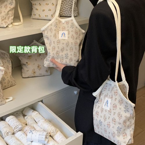 杜小宅25新款氛围感碎花可挎包