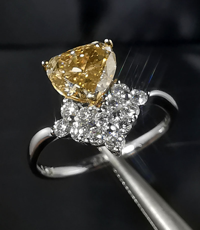 纯天然豪华贵重黄色钻石戒指14K
