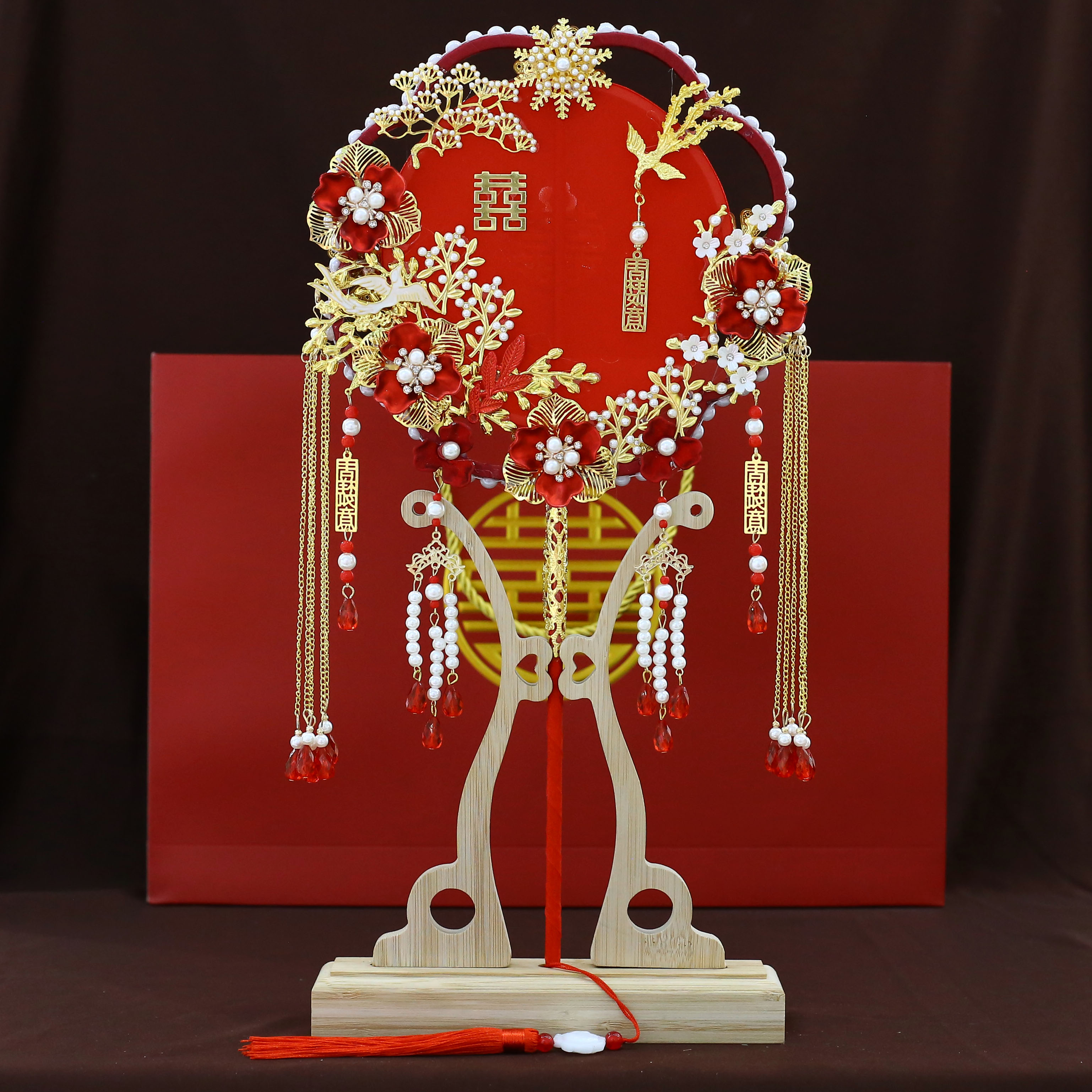 红色团扇新娘结婚成品手工喜扇秀禾中式新品高级遮面气质成品喜扇图片