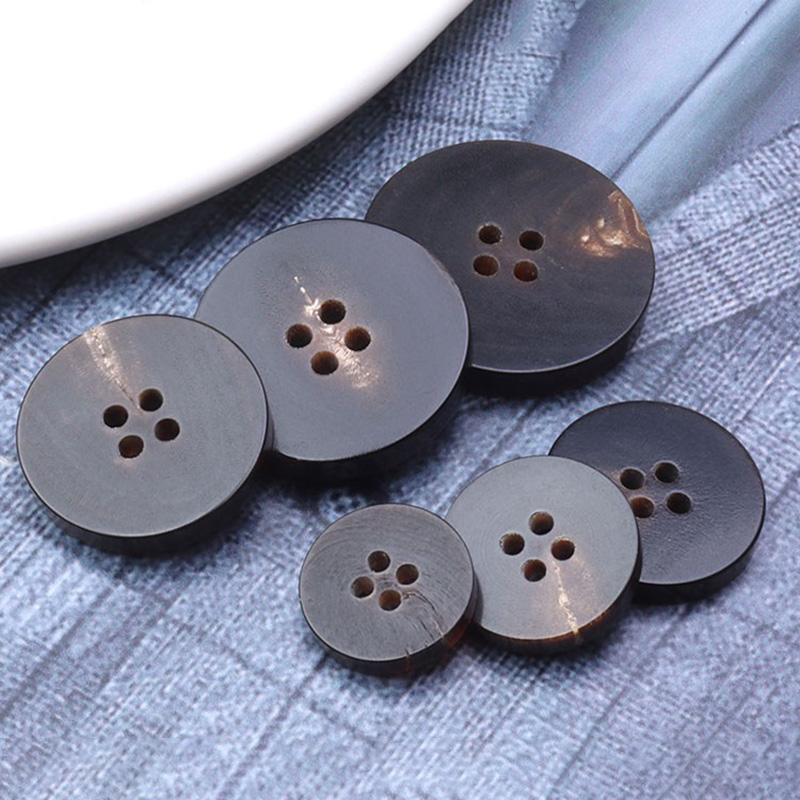 真牛角扣圆形纽扣上衣女风衣大衣