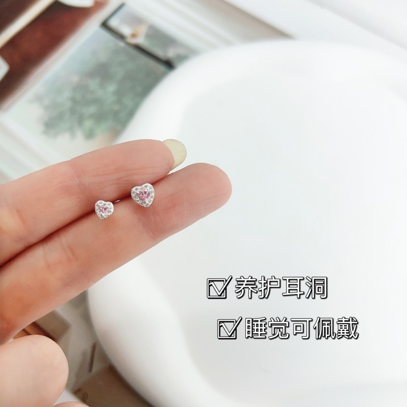 爱唯雅999纯银爱心锆石耳钉女