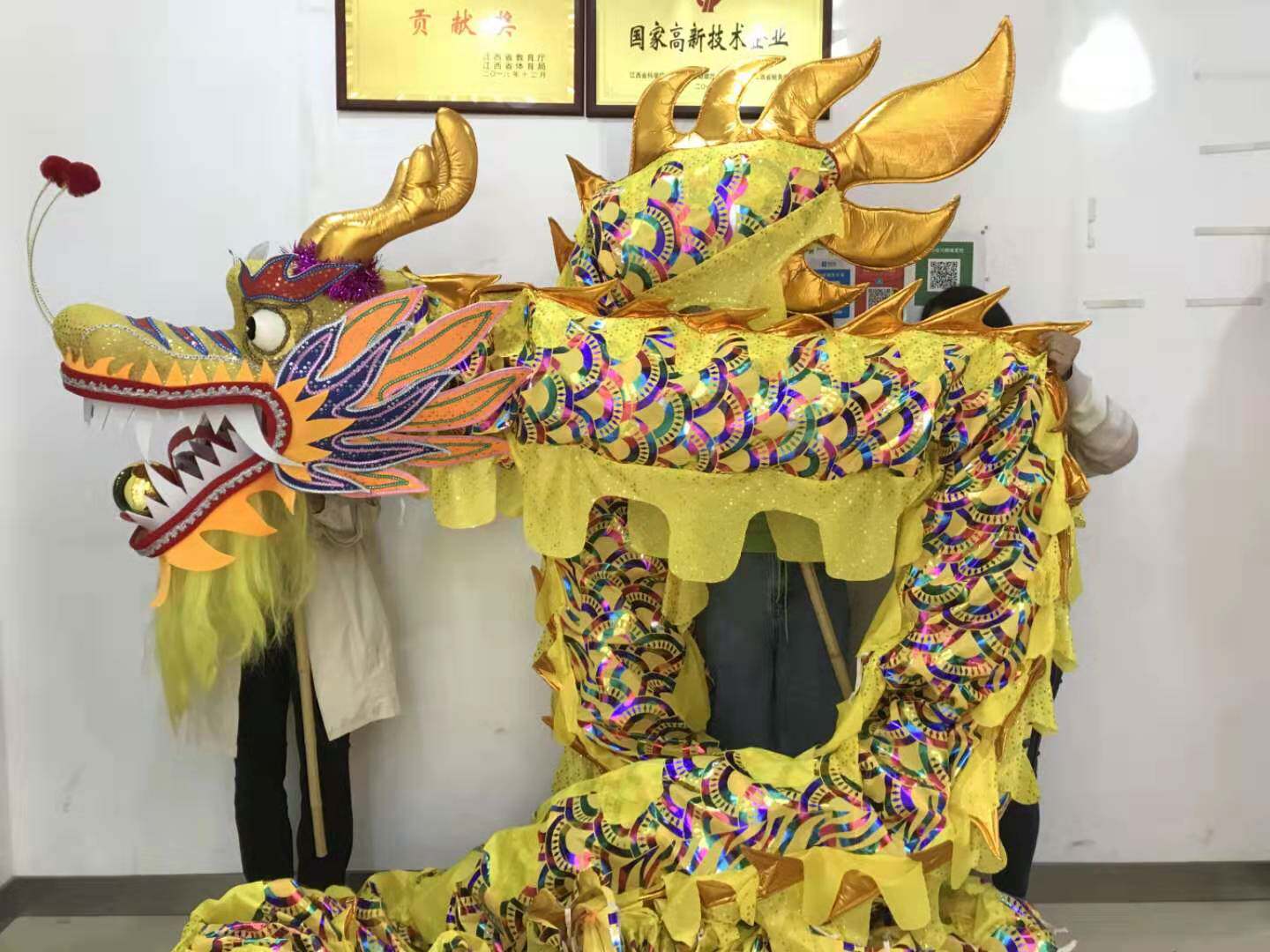 舞龙烫金龙牛津布烫金龙七彩舞龙彩色烫金龙七彩烫金龙