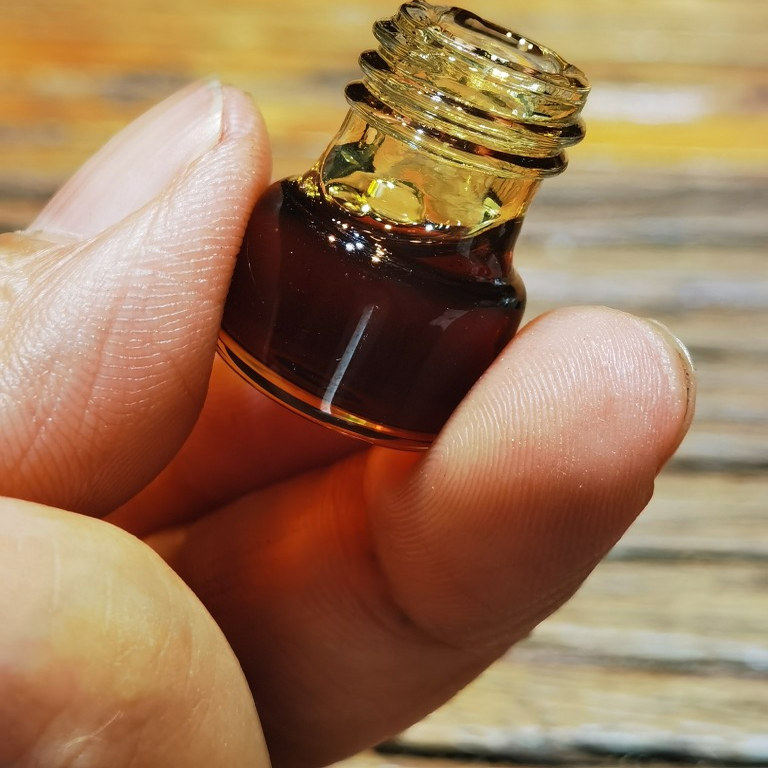 奇楠沉香精油老料花香蜜甜持久好闻花果香少女香味高端品质正品纯