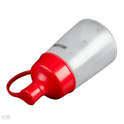 Squeeze bottle salad sauce tomato honey oyster sauce pointed