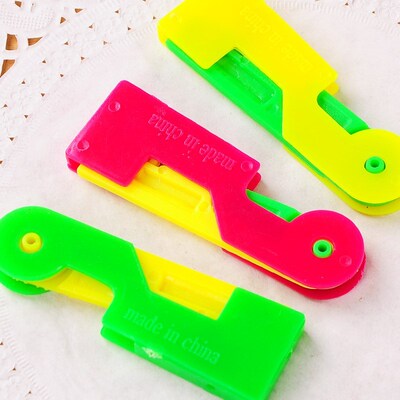 1Pcs Automatic needle threader elderly easy to use thread g