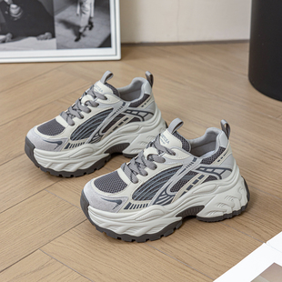 老爹鞋女2026秋新款显脚小厚底增高小个子轻便软底超轻休闲运动鞋