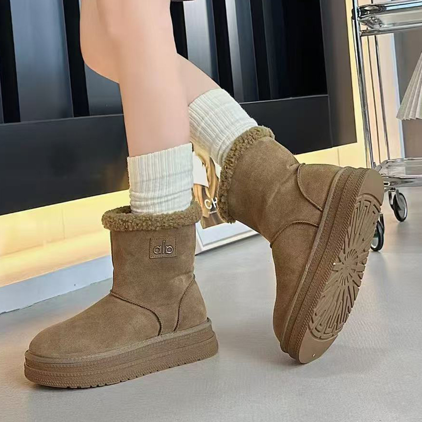 雪地靴女款冬季中长款两穿大棉鞋
