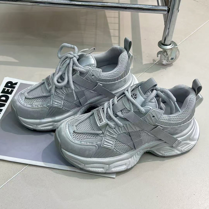 休闲设计感厚底圆头老爹鞋单网女