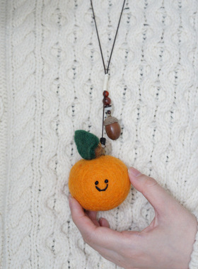 原创手作可爱橘子日系羊毛毡秋冬自然系毛衣链项链长项链闺蜜礼物