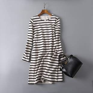 质感好棒 条纹女士连衣裙 每人至少一条 高品质客供纯棉磨毛经典