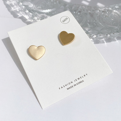 新款金色哑光爱心S925银针耳钉女轻奢小众设计感高级气质百搭耳环