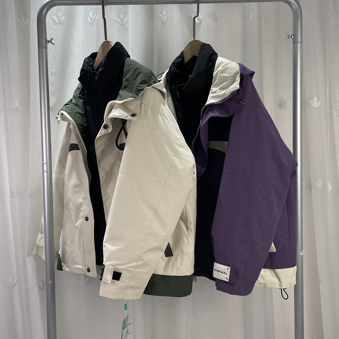 百撤柜童装大童男女拼色羽绒服青少年儿童冬季两件套鸭绒外套
