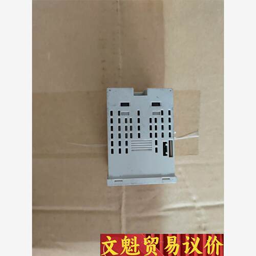 温控E5CWL-Q1TC，成色如图所示，功能正常，拆机 议价商品