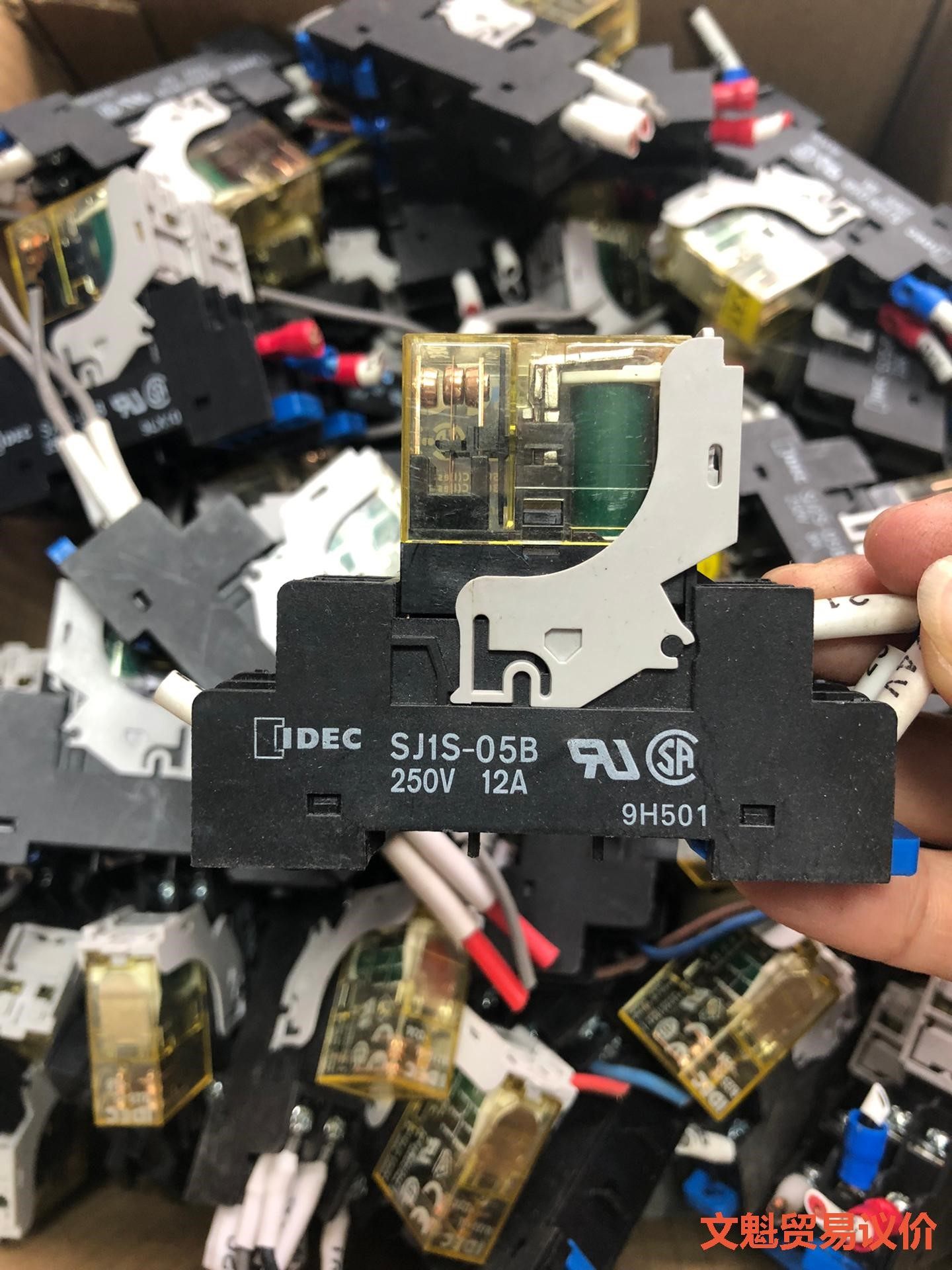 IDEC和泉薄型继电器RJ2S-CL-D24,拆机160套,,议价.