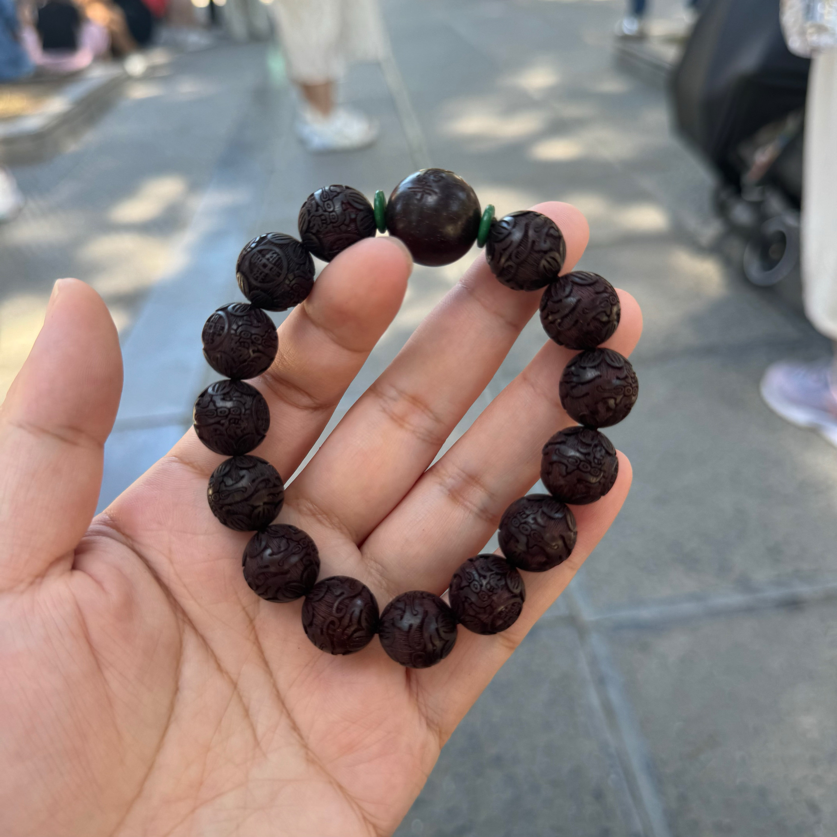洛阳白马寺手串赞比亚小叶紫檀手串精雕刻男士招财手串饰品流通处图片