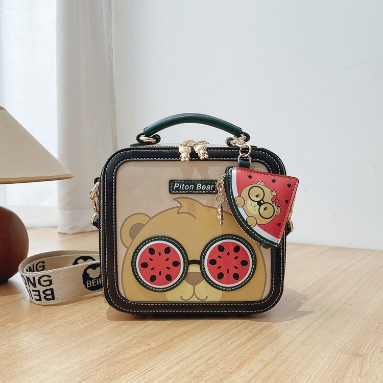 北包包新款卡通小熊通用女包宽肩带潮流个性百搭时尚单肩斜跨女包