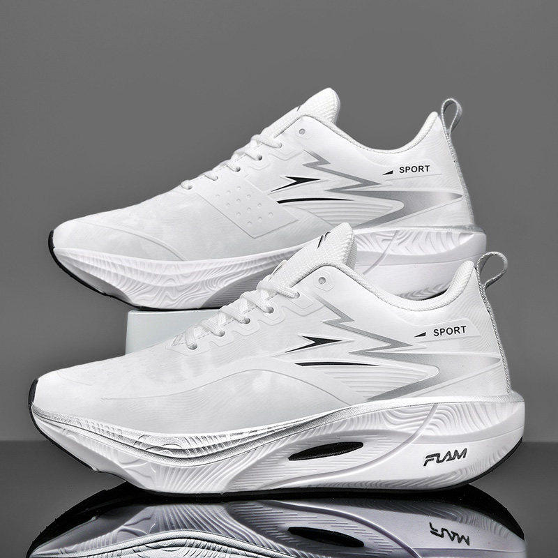 专业碳板超轻跑步鞋男减震碳板春秋季青少年初中生大童白色运动鞋