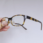 玳瑁色眼镜框女超轻极简眼镜架航空塑钢钛全框近视眼镜可配防眩光