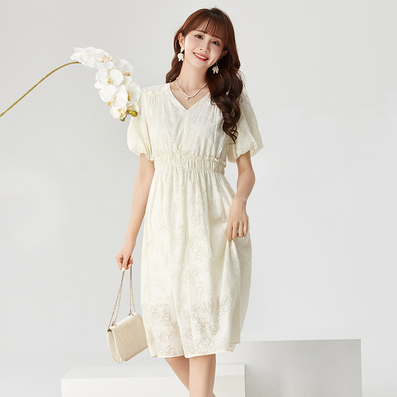 曼天雨专柜撤柜正品 lb夏装2024新款纯色简约五分袖v领裙子连衣裙