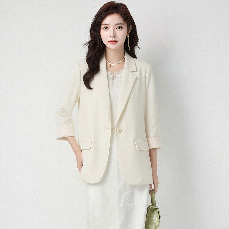 2026年春Outlets正品 高端WT系列袖口暗纹设计感上衣一粒扣外套女