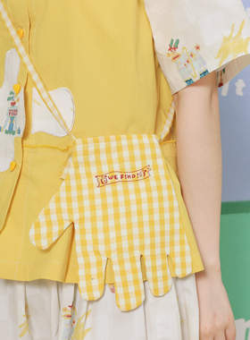 外星社2020夏季新款黄色格子刺绣手掌造型斜跨包