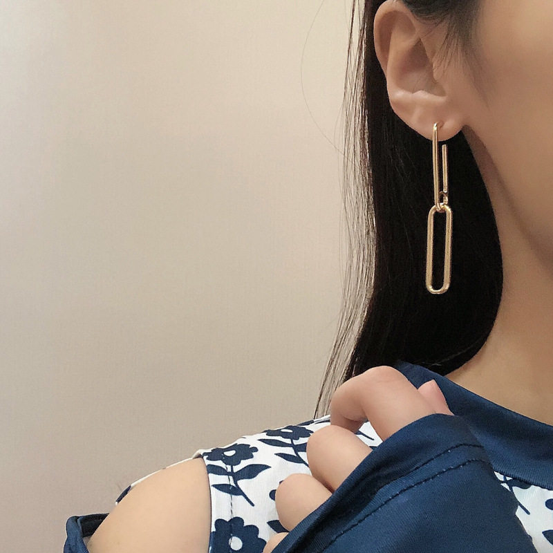 S925银针欧美风夸张金属耳环大气时尚网红链子扣耳钉气质潮流耳饰