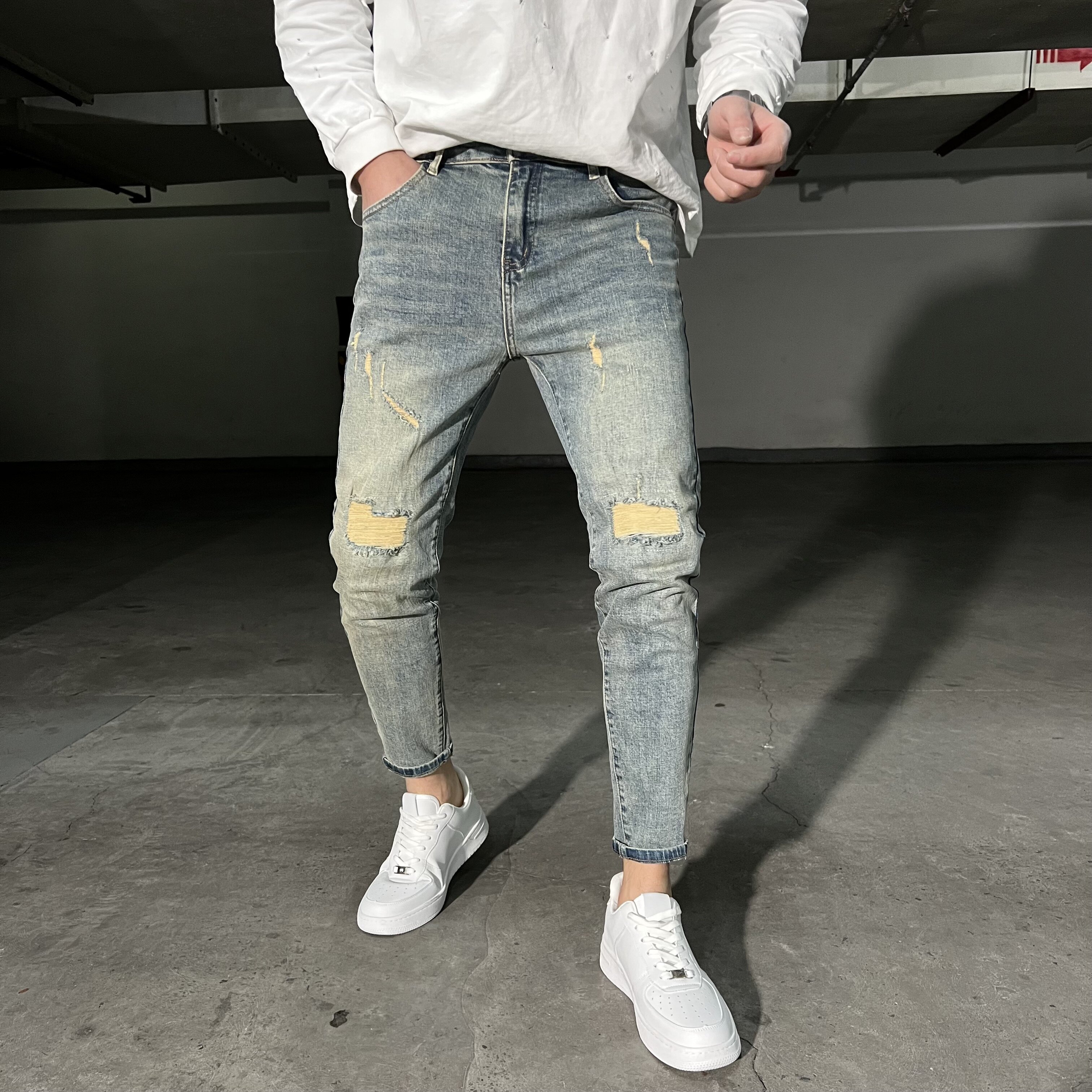 大破洞刮烂修身九分牛仔男裤春秋
