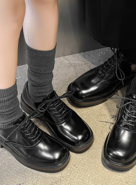 情侣皮鞋男女同款秋季结婚新郎西装鞋子男软底舒适上班方头德比鞋