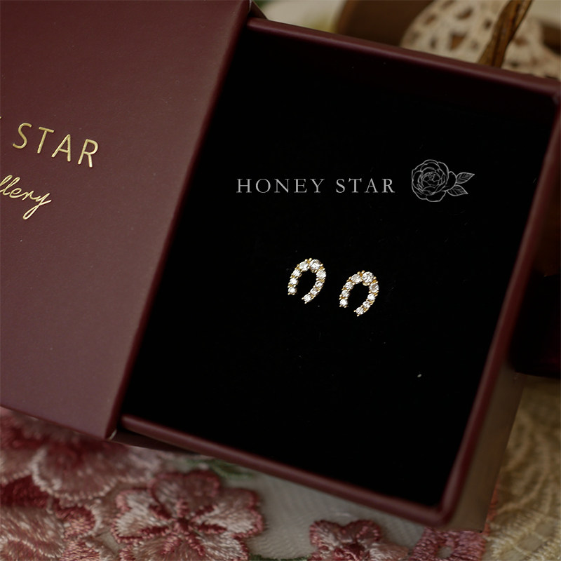 HONEY.10k金经典马蹄 mini日系低调精致小巧满钻通勤马年幸运耳钉