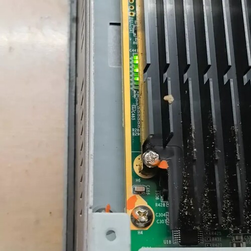 议价询价一体机TPC-651H-WT屏不显示，板子正常！