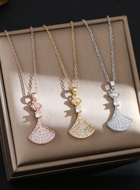 新款豪华镶钻小裙子钛钢项链女网红爆款扇形裙摆吊坠满钻高档饰品