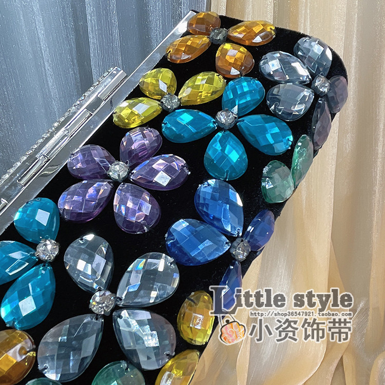 小众复古进口钻硬盒迷你小包 手工珠绣手拿腋下拎包