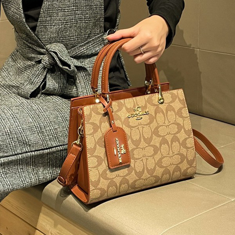 包包女式2026新款高级感时尚轻奢风硬底立体手提托特包单肩斜挎包