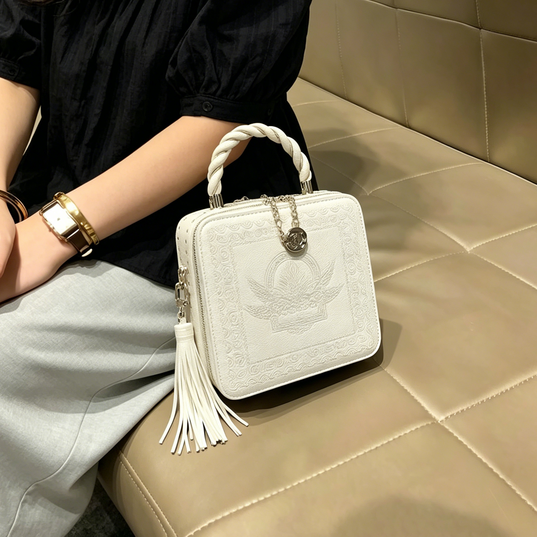 包包女士2026新款高级感时尚定型盒子包正方形立体手提单肩斜挎包