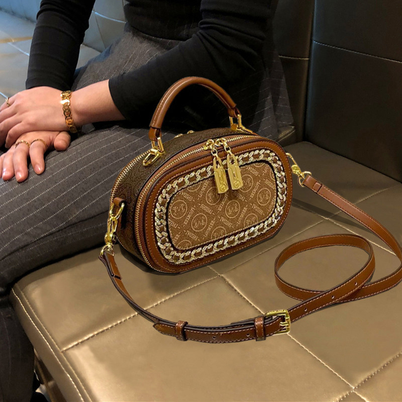 小包包女士2026新款高级感时尚洋气镶钻小圆包百搭手提单肩斜挎包